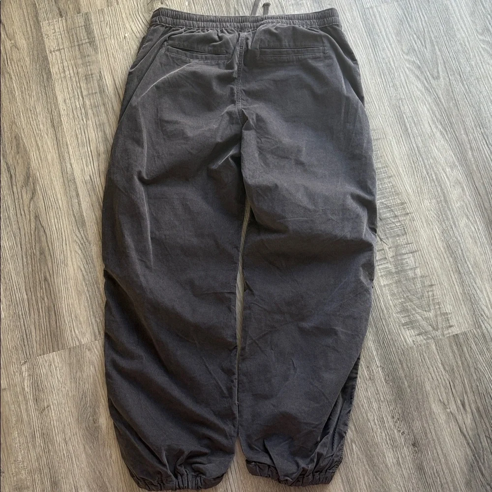 Hollister Corduroy Adjustable Rise Parachute Baggy Jogger Pants Size Large NWT - Picture 9 of 12